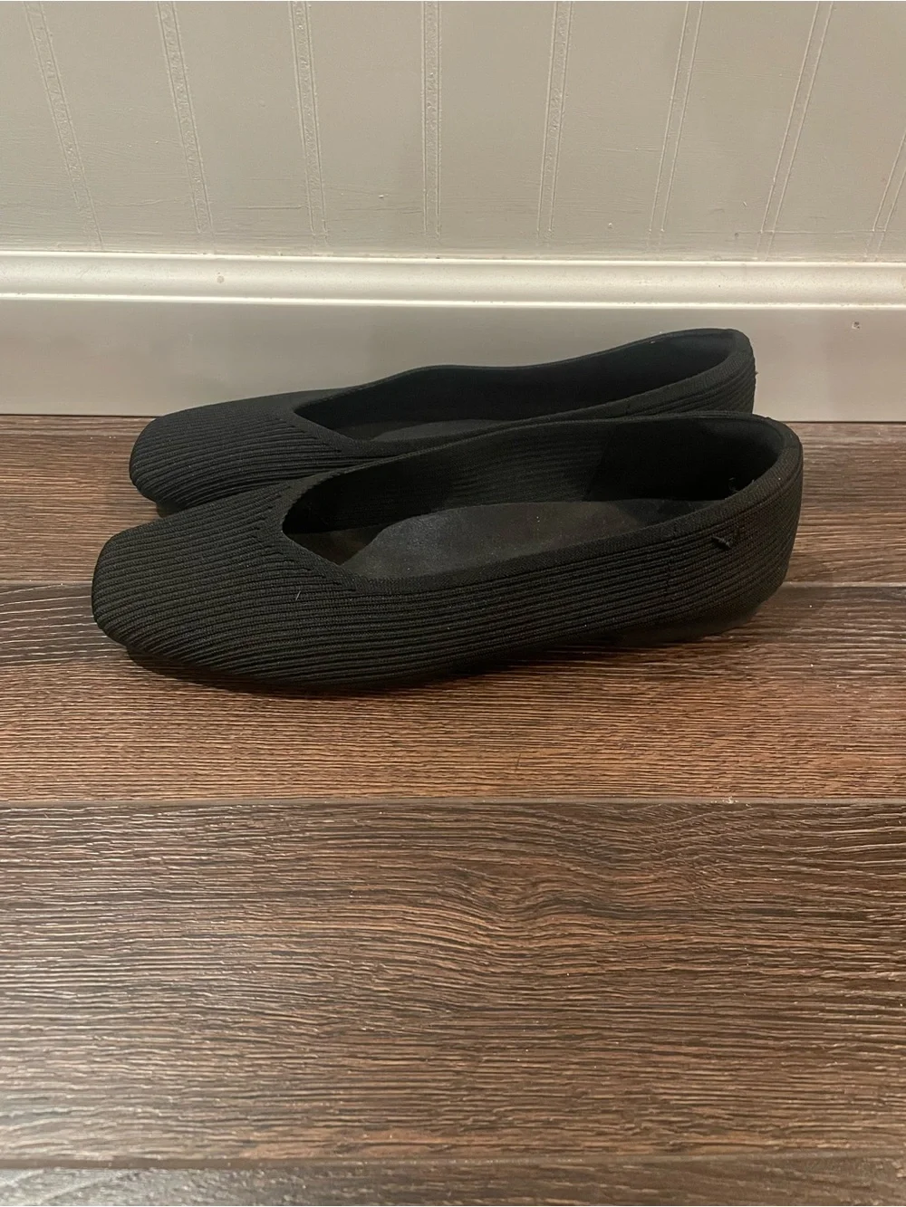 Vivaia Margot 2.0 Square-Toe V-Cut Flats Balletcore Comfort in Black 41/9.5